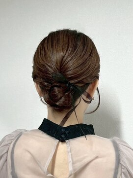 ヒュミ(hymy) 結婚式参列に♪/お呼ばれヘア/おとなっぽヘア/ゆるふあ/シニヨン