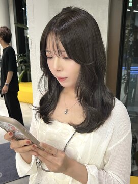 シティ(CITY) レイヤーカット くびれ巻き ラベンダーグレージュ