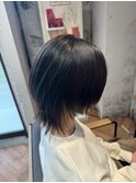 色っぽい束感が魅力◎大人ウルフショート