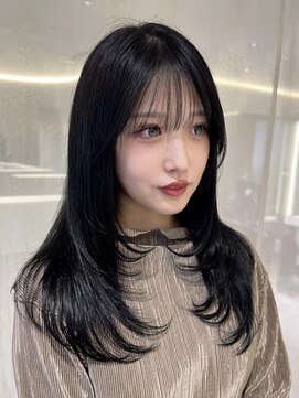 ビビバイベル(BiVi by BHEL) 桑名ロングレイヤーカットハッシュカット透明感カラー重めロング