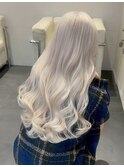 18092ホワイトミルクティーブロンドレイヤーくびれミディアム