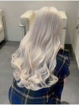 ベレーザ 渋谷(BELEZA)&nbsp;18092ホワイトミルクティーブロンドレイヤーくびれミディアム