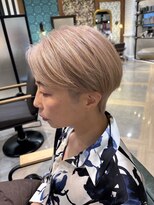 ザザ シンジュク(ZA/ZA shinjuku)&nbsp;大人の丸みショートボブ、ハイトーンカラー