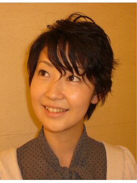 ビナヘアー(vina hair) スタイリッシュショート