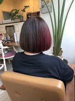 シュエット(chouette) ワンレンボブ、レッドグラーデーション