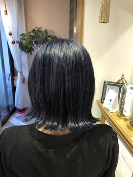 ロンドアベニール 北千住(Lond avenir) namie ネイビーブルーカラー