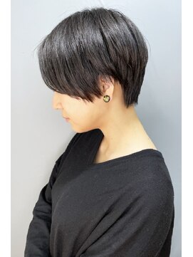 ニット 銀座(knit) 《knit銀座》大人黒髪20代30代40代ハンサムショート丸み前下がり