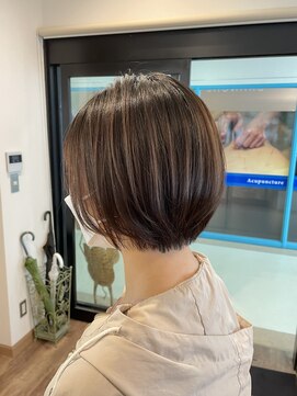 ブランシェ JR勝川駅前店 バッサリ丸みショート