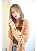 ハイトーンカラーでも大人っぽく柔らかいロングスタイル☆