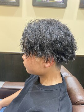 プレミアムバーバー 目黒店(PREMIUM BARBER produce by HIRO GINZA) ツイストスパイラルパーマ