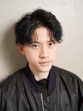 アルファ 新宿(alpha) フェザーパーマ/刈り上げセンターパート/サーフカール[新宿]