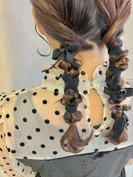 ミテ(MiTe) アレンジヘアセット ツインテール お呼ばれ パーティーヘア