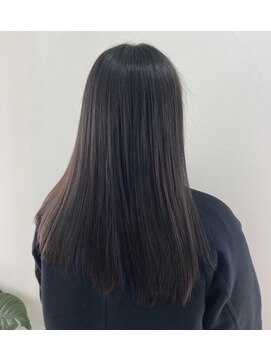 ヘアーアンドメイクアップモパ ストレートヘア