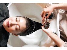 ストレートへの定着剤のお流しとコーティングトリートメント