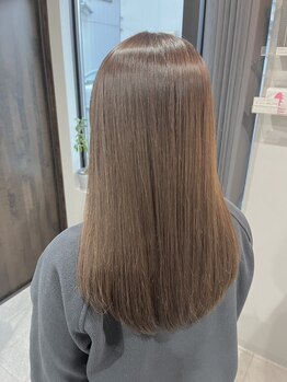 エクリュ(ecru)の写真/白髪染めもおしゃれを楽しめ、ツヤのある仕上がりが大好評◎大人女性の髪のお悩みを解決します◇