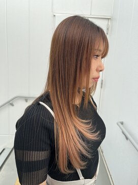 ロウ 町田(ROW) レイヤーカット　グラデーションカラー　ペールピンク