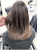 黒髪　ボブルフ　ネビージュ　小顔　ワンレン　スペインカール