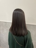 ロッカ(ROCCA)&nbsp;ハイライトカラーシンプルストレートミディ