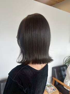 アパートメントヘアー 佐賀/髪質改善/縮毛矯正/酸性ストレート/外ハネ/ミディアム