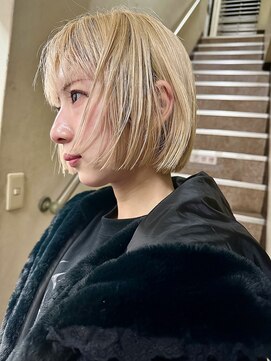 パレット 難波(Palette) ホワイトブリーチ/ホワイトブロンド/チェリーレッド