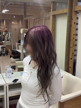 ツートーンピンクミルクティーベージュグラデーションルーツ