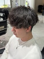 ハイプ(HYPE)&nbsp;フェザーパーマ/センターパート/シャドウパーマ/眉毛