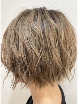 ノクターン 池袋(NOCTURNE) ハイトーンボブ