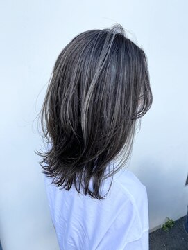 ヘアスペースブルーム エボリューション 庄内店(HAIR SPACE BLOOM evolution) 【庄内店】シークレットハイライト20代30代40代×ミディアム