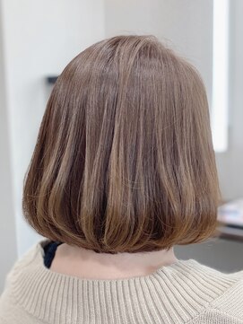 アッドヘアー(Add hair) ニュアンスカラー/内巻きワンカール/ボブ/小顔補正立体カット