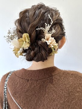 フォーク FOLK 【FOLK】結婚式ヘアアレンジ☆似合わせネジネジお団子アップ♪