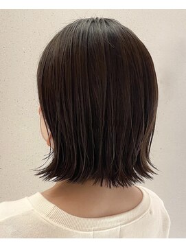 オアシスアヴェダ(OASIS AVEDA) パツッとなりすぎないボブ