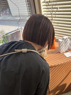 リン(Lin) ハイライトボブ/ピンクベージュ