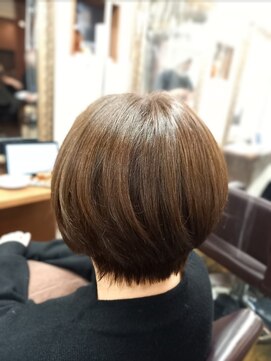 モアナ 逗子(MOANA) 大人女子ハイライトショートボブ♪