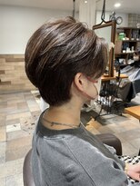 ブロッサム プラウドシティ志木本町店(Blossom) グレージュショート　【志木/白髪ぼかし/ハイライト/ブリーチ】