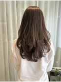 レイヤーヘア×透明感シークレットハイライトカラー