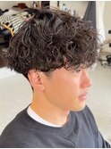波巻きスパイラルパーマシャドウパーマメンズ刈り上げ緩め30代