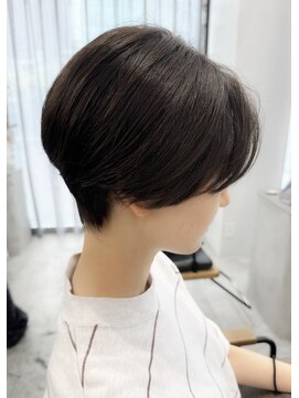 リアン アオヤマ(Liun Aoyama) ボリュームアップショートヘア