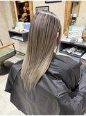 バレイヤージュ、ハイライト、レイヤーロング、グレーベージュ