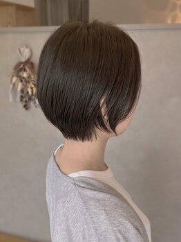 カミベヤ(KAMIBEYA)の写真/年齢を重ねるごとに気になりはじめる白髪も、上品で美しいカラーに♪上品な大人の魅力を引き立てます◎