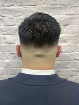 グレイスフル バーバープラチナム 六本木店(Graceful Barber platinum)&nbsp;清潔感のあるビジネスフェードショート