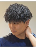 フリーク バーバーショップ 都島店(FREAK BARBER SHOP)&nbsp;黒髪縦落ちツイスパマッシュ