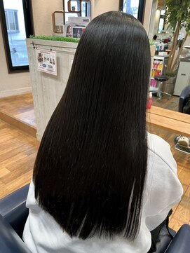 ラパンセ ブルー(LA PENSEE BLEU) 艶髪ストレートパーマ 髪質改善 ケアストレート