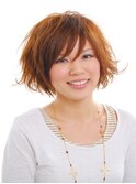 ドライな質感のウェーブスタイル