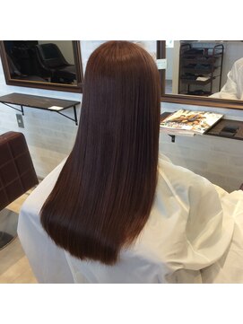 スリービープラス(3beplus) ダメージスで自然な丸みの縮毛矯正