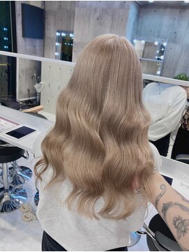 ワンズミラー 海老名店(ONE's MIRROR) ◎王道ミルクティー◎ 斜めバング/シルキーベージュ