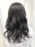 暗めでも透明感の出るイルミナカラー