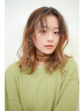 ガーランドウメダ(Garland umeda) リラックスウェーブ＿ミディアム＿00098