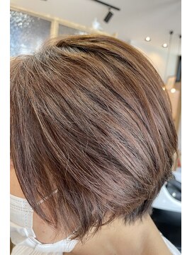 リビルーム(Rivi Room) マッシュ系　ショートボブ