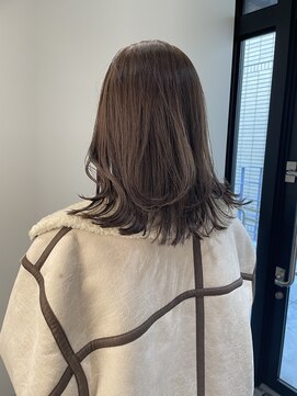 トレス(TRESS) 外ハネレイヤー　オリーブベージュ　レイヤーボブ