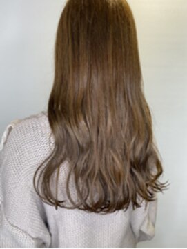 ナフィ バイ エイム 町田店(Nafie by eim) ナチュラルベージュ/アッシュベージュ/ゆるふわパーマ/美髪/美人